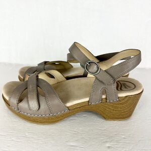 Dansko Women's Season Leather Sandal Size 38 US 8 Taupe Hook & Loop Comfort